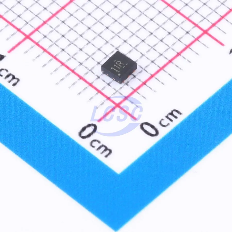 TPS72012QDRVRQ1