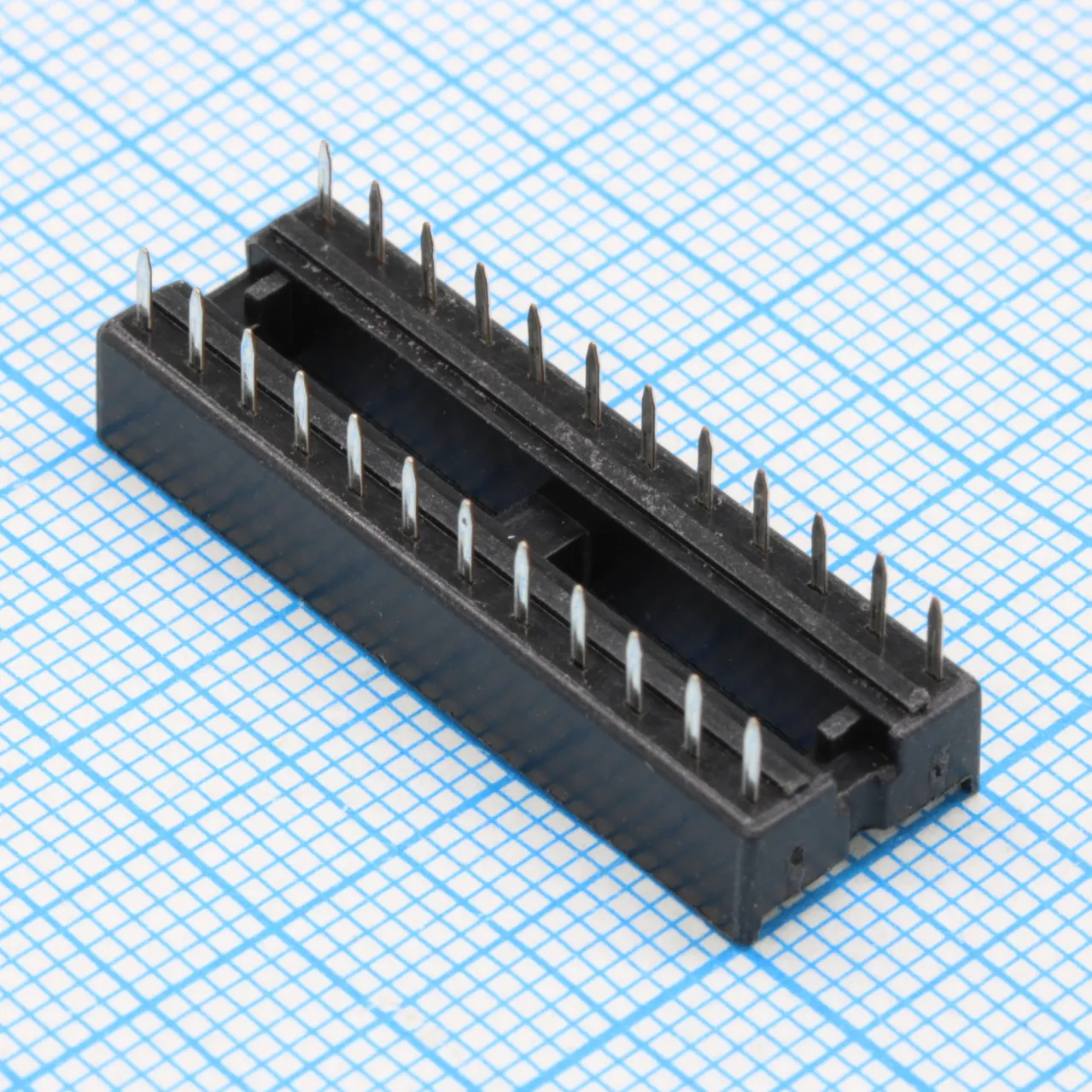 DS1009-24AT1NS-0A2