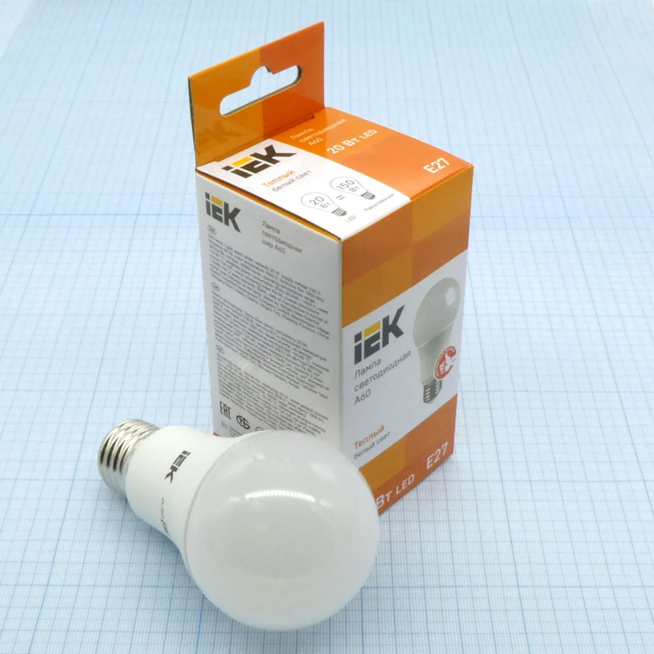 Лампа LED IEK 20W тёпл шар (246)