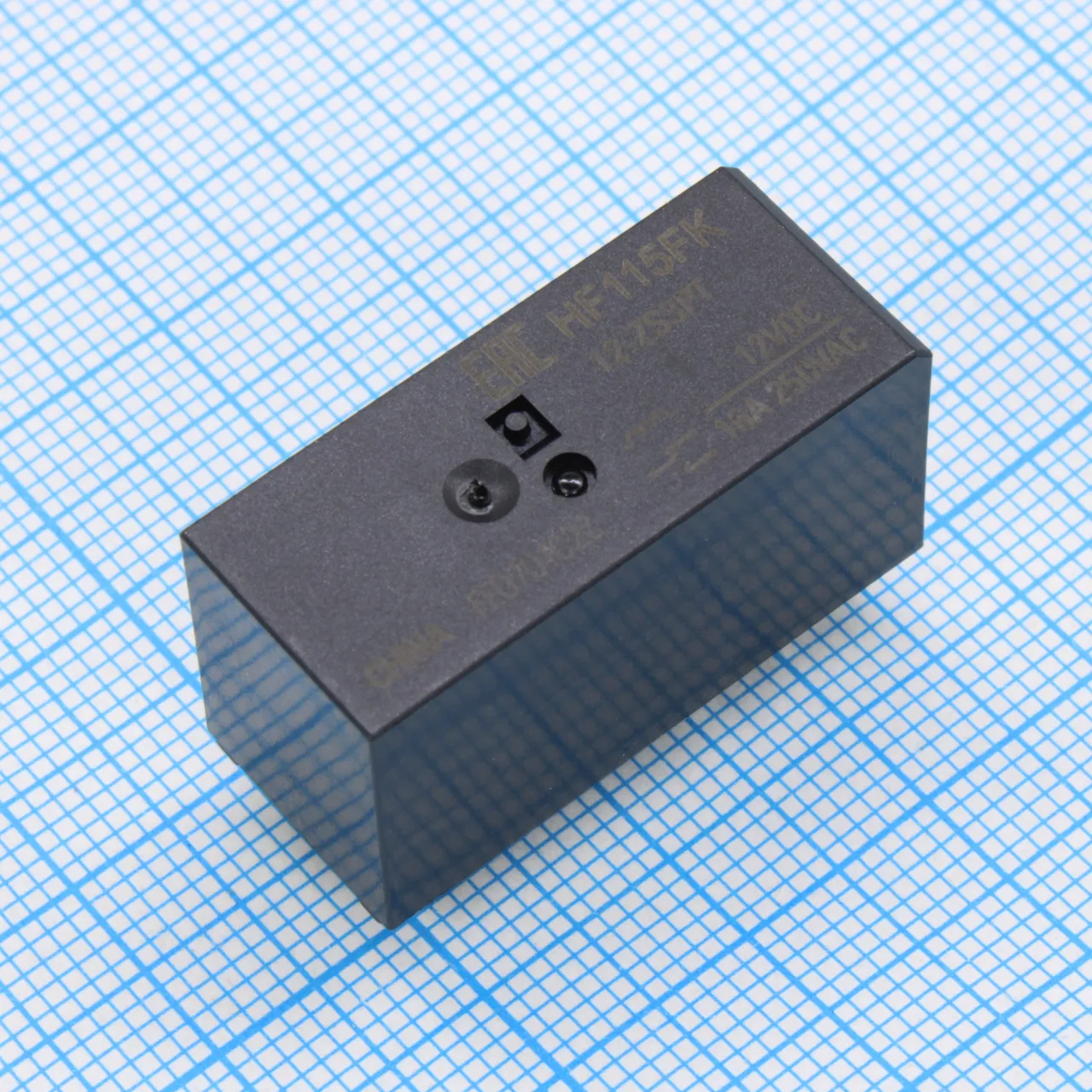 HF115FK/12-ZS3PT