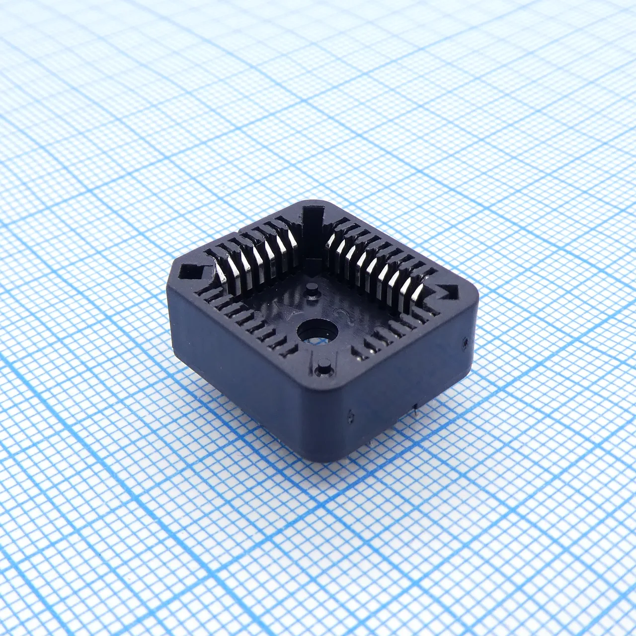 DS1032-32SDNT1A