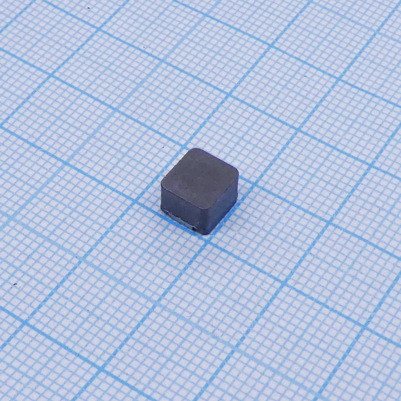 IHLP2525EZER100M01
