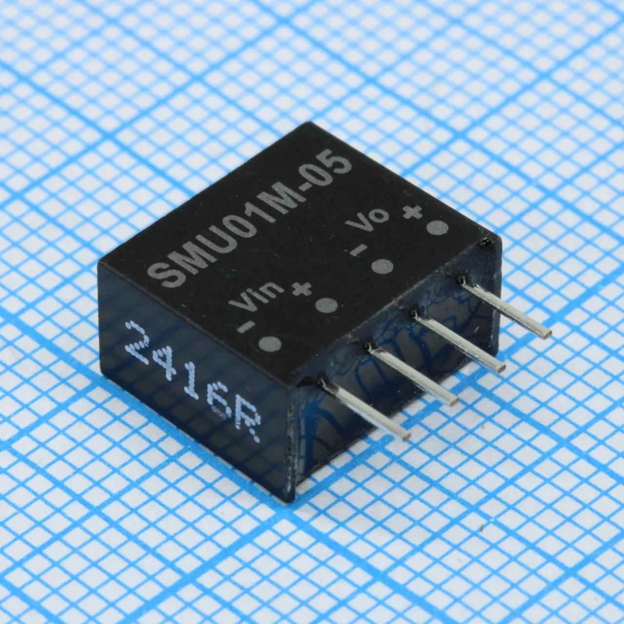 SMU01M-05