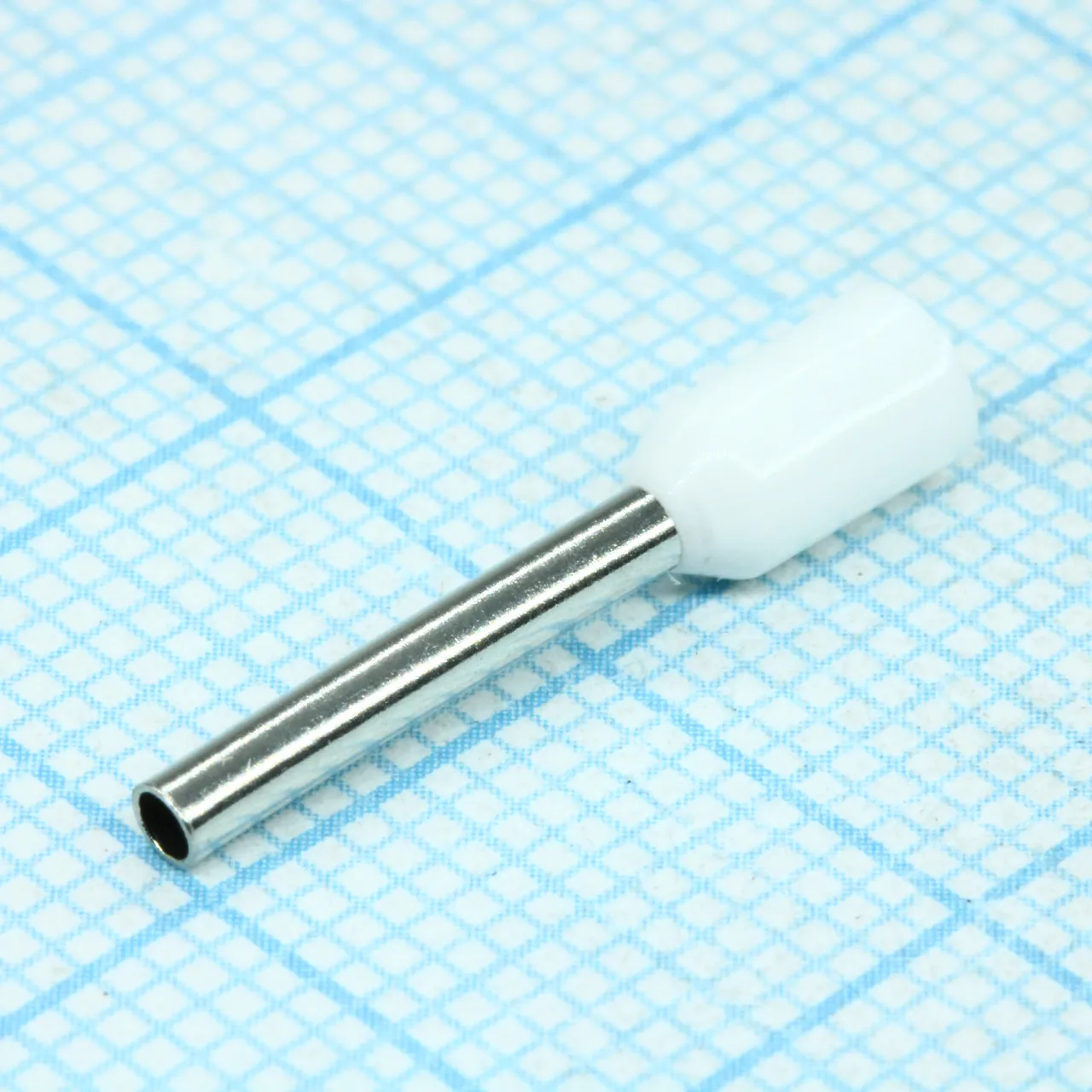 E1012 White