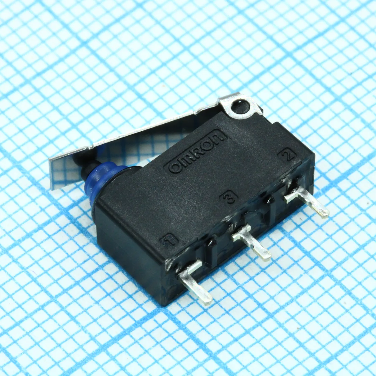 D2HW-A211D