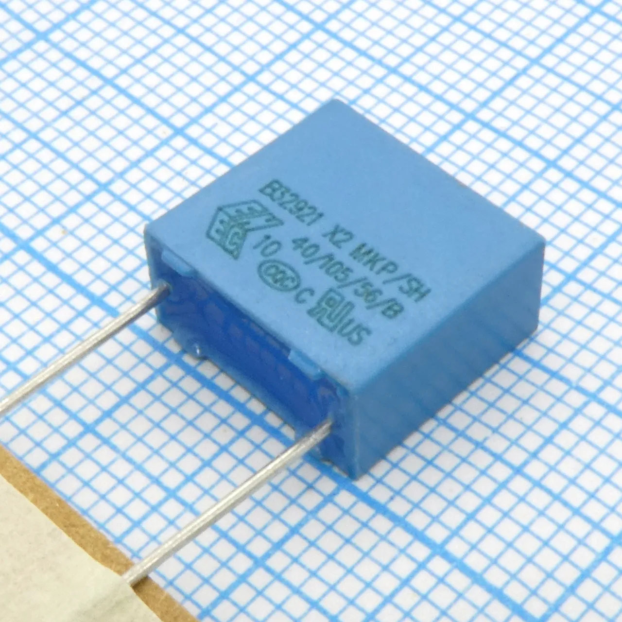 B32921C3104M189