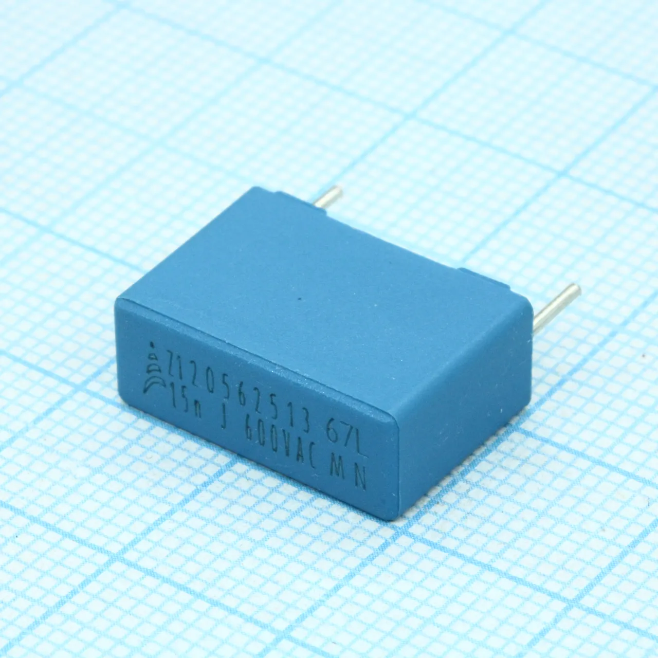 B32672L1153J000