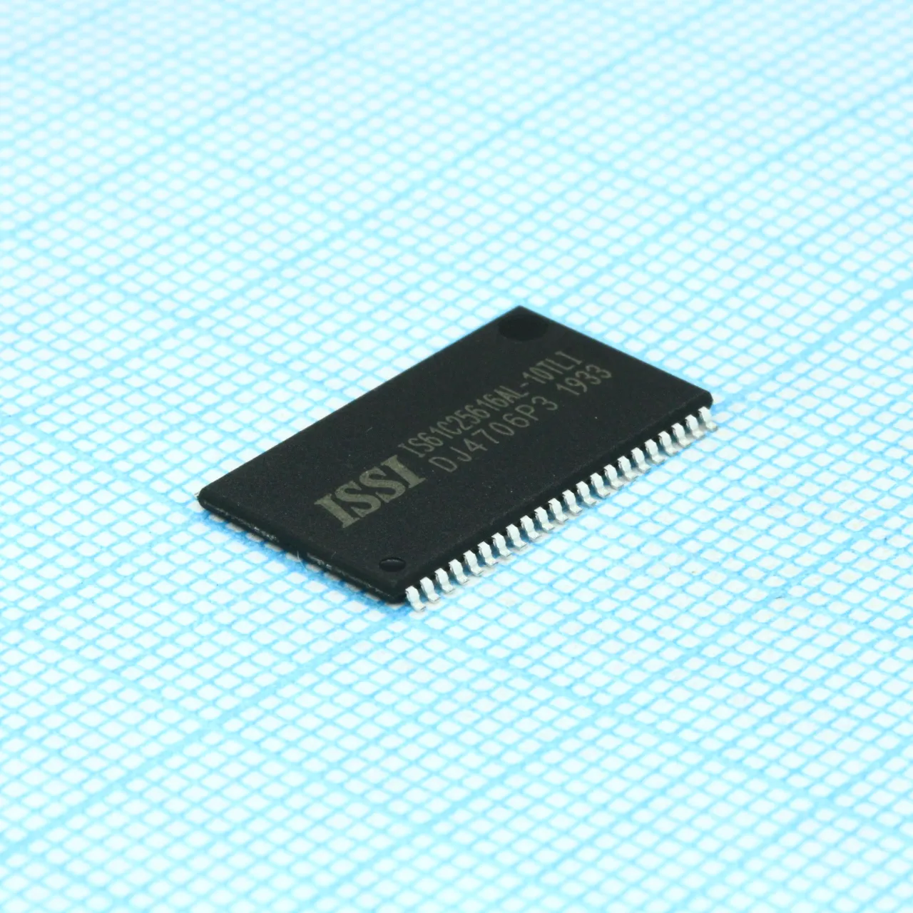 IS61C25616AL-10TLI