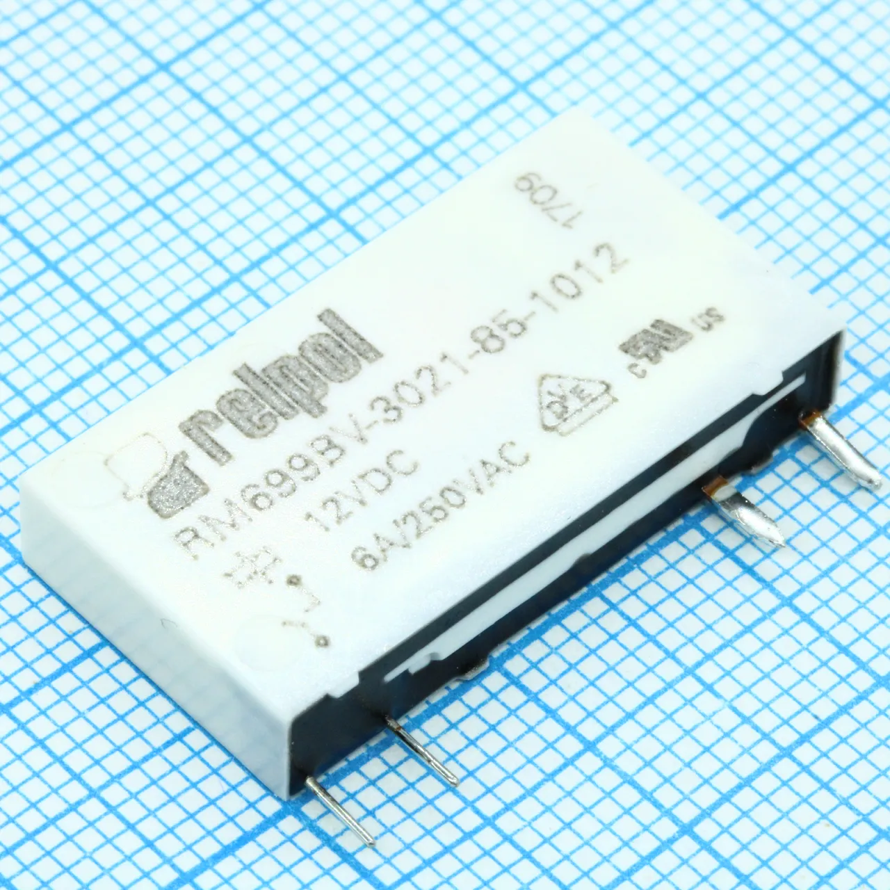 RM699BV-3021-85-1012