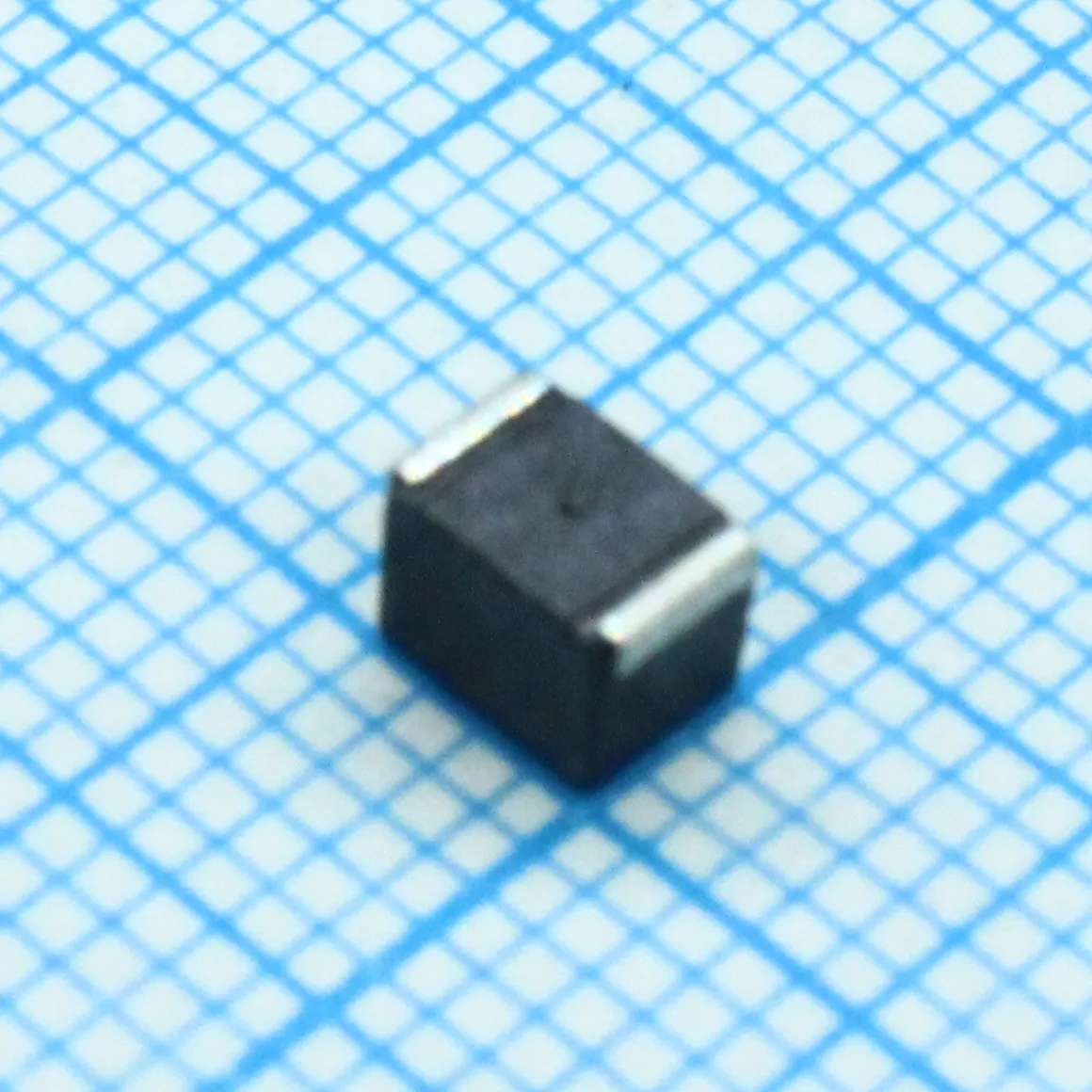 B82432T1102K000