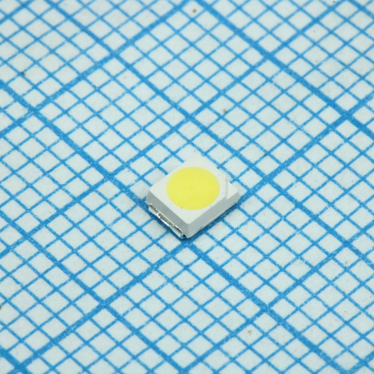 HL-A-3528H343W-S1-13-HR3-CZ (5700K)