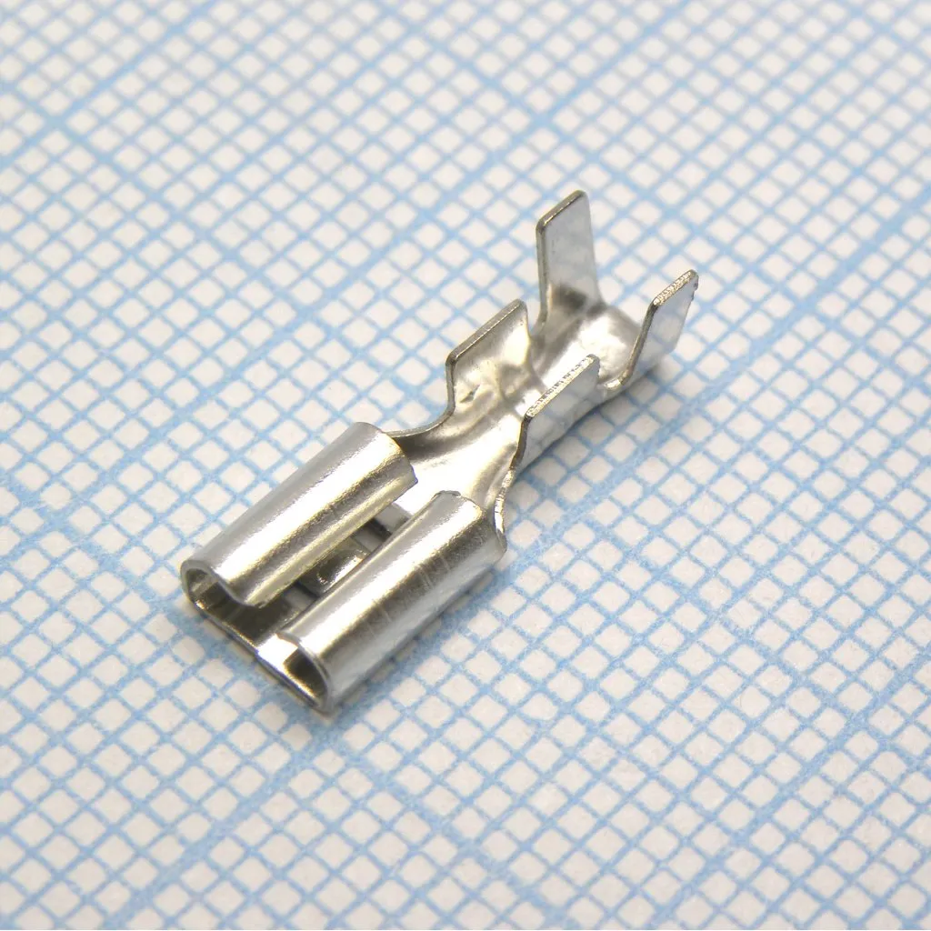 Контакт гнездовой D4.8