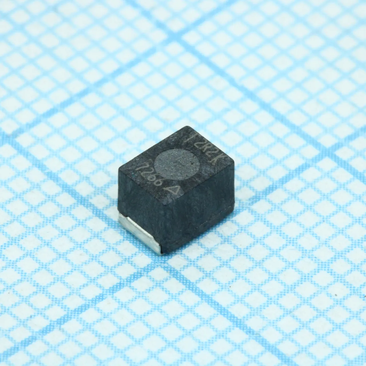 B82432T1222K000