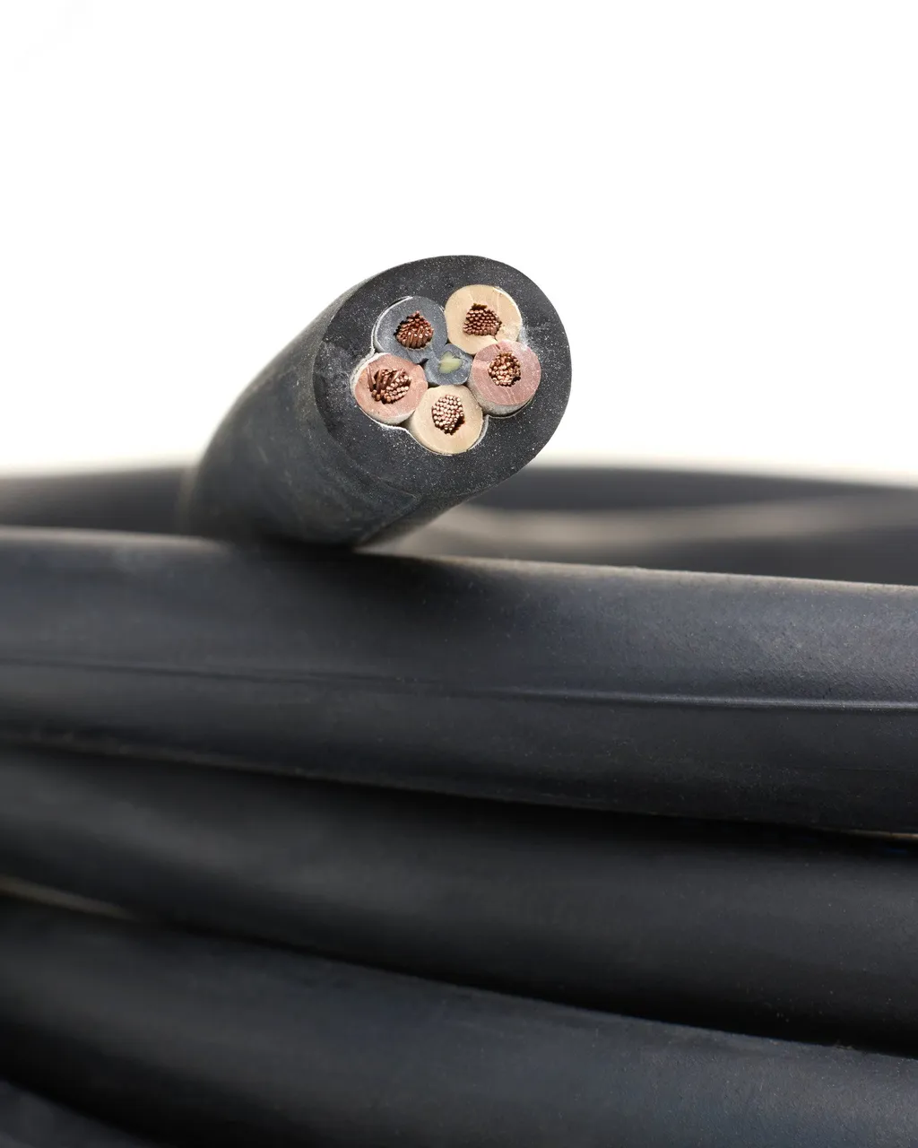 Кабель силовой КГ-ХЛ 3х4+2х4(PE.N)-220/380В-3 100000872351010002