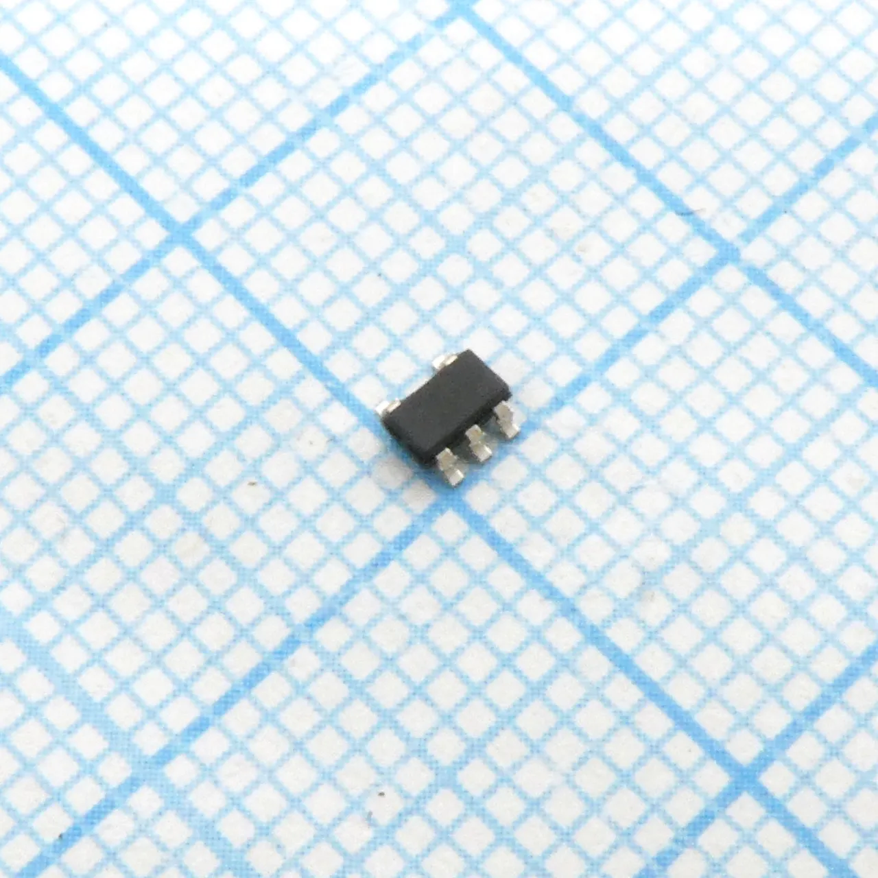 TLV70233DBVT