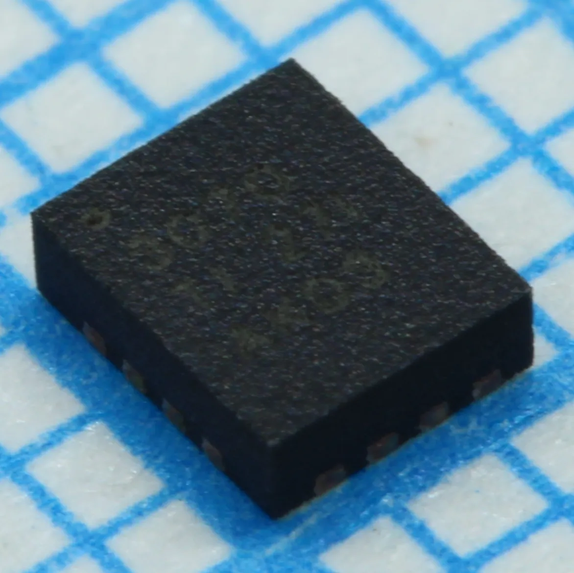 TPS63070RNMT