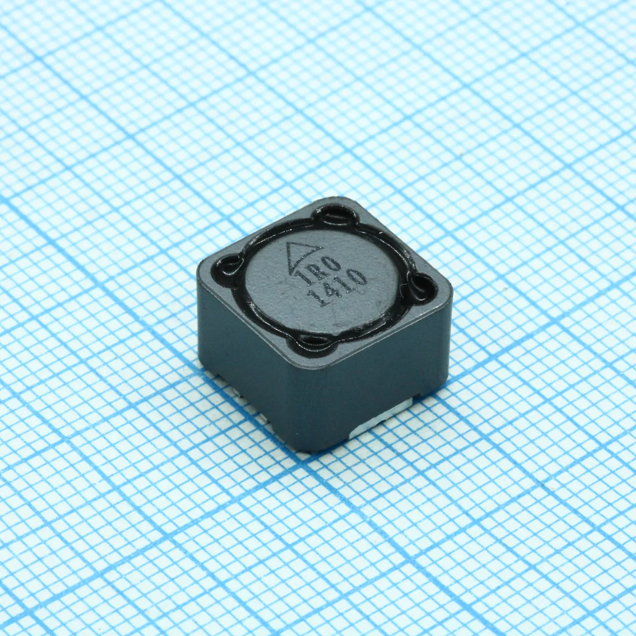 B82477G4102M000