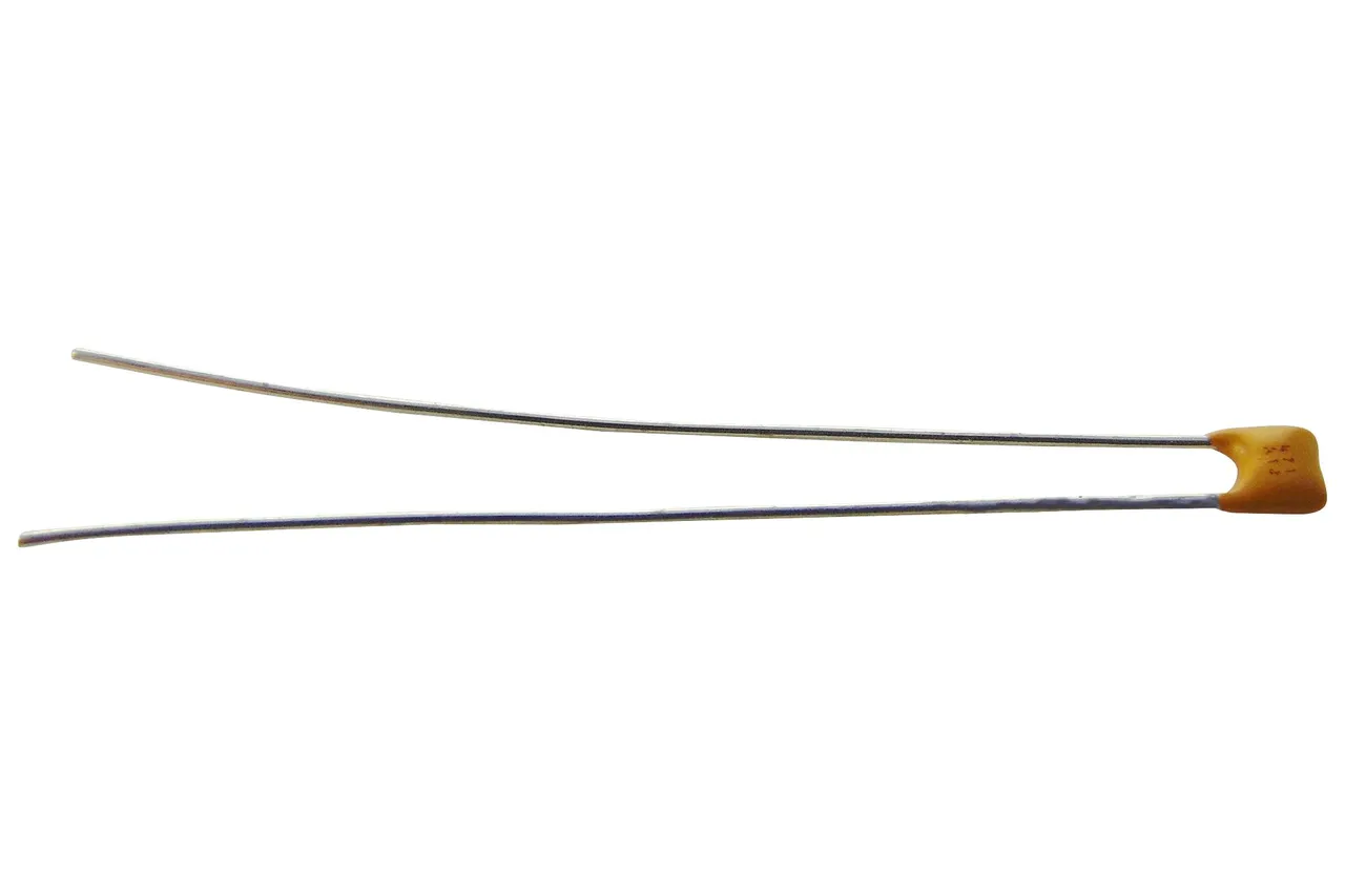 SR151A221JAR