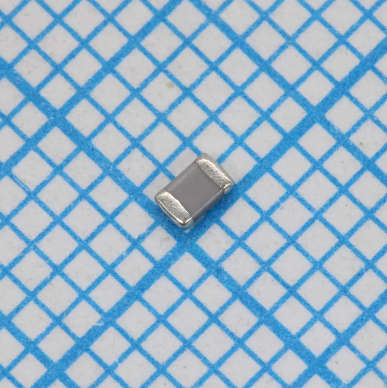 GRM2165C1H273JA01D