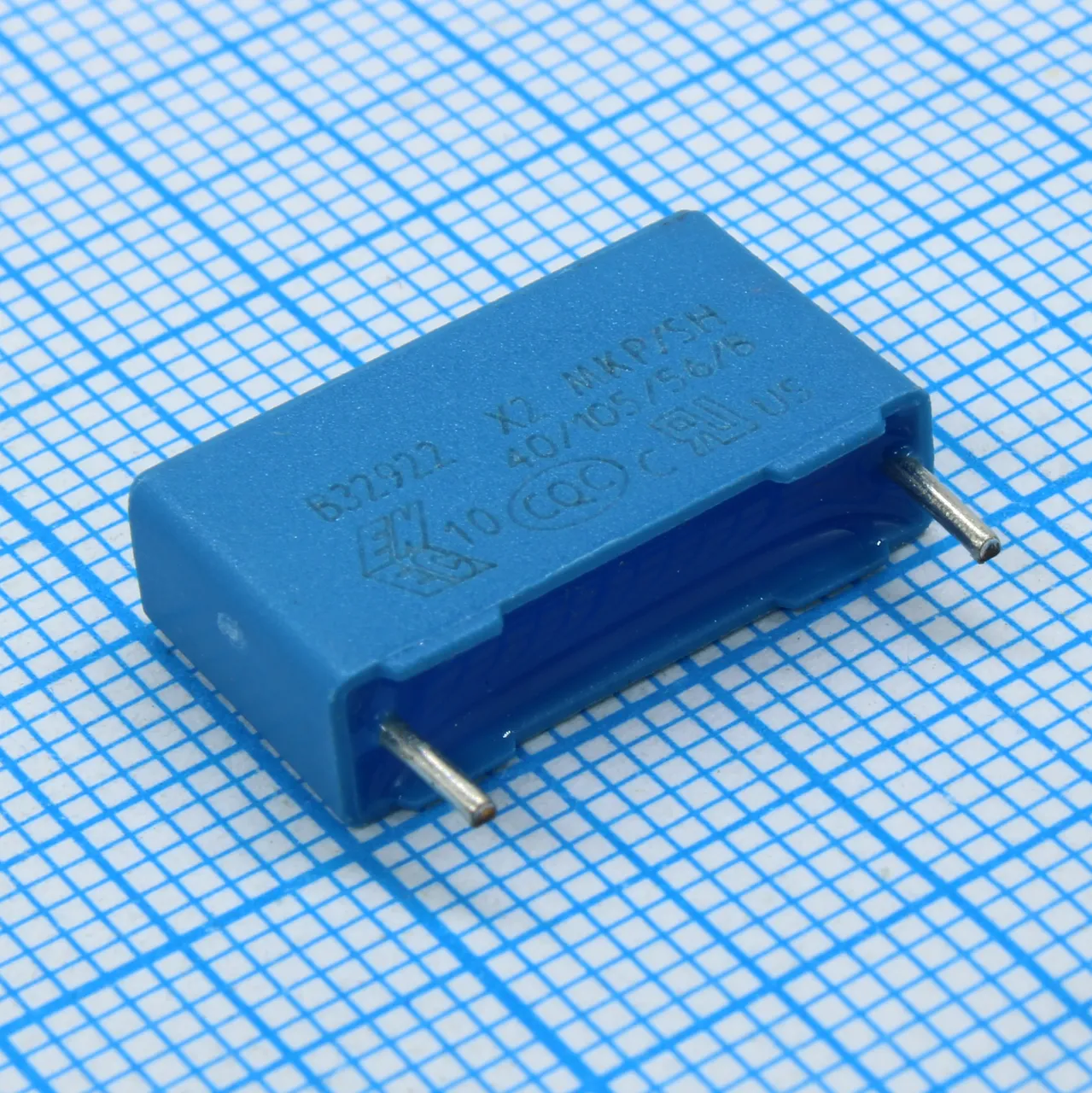 B32922C3473K000