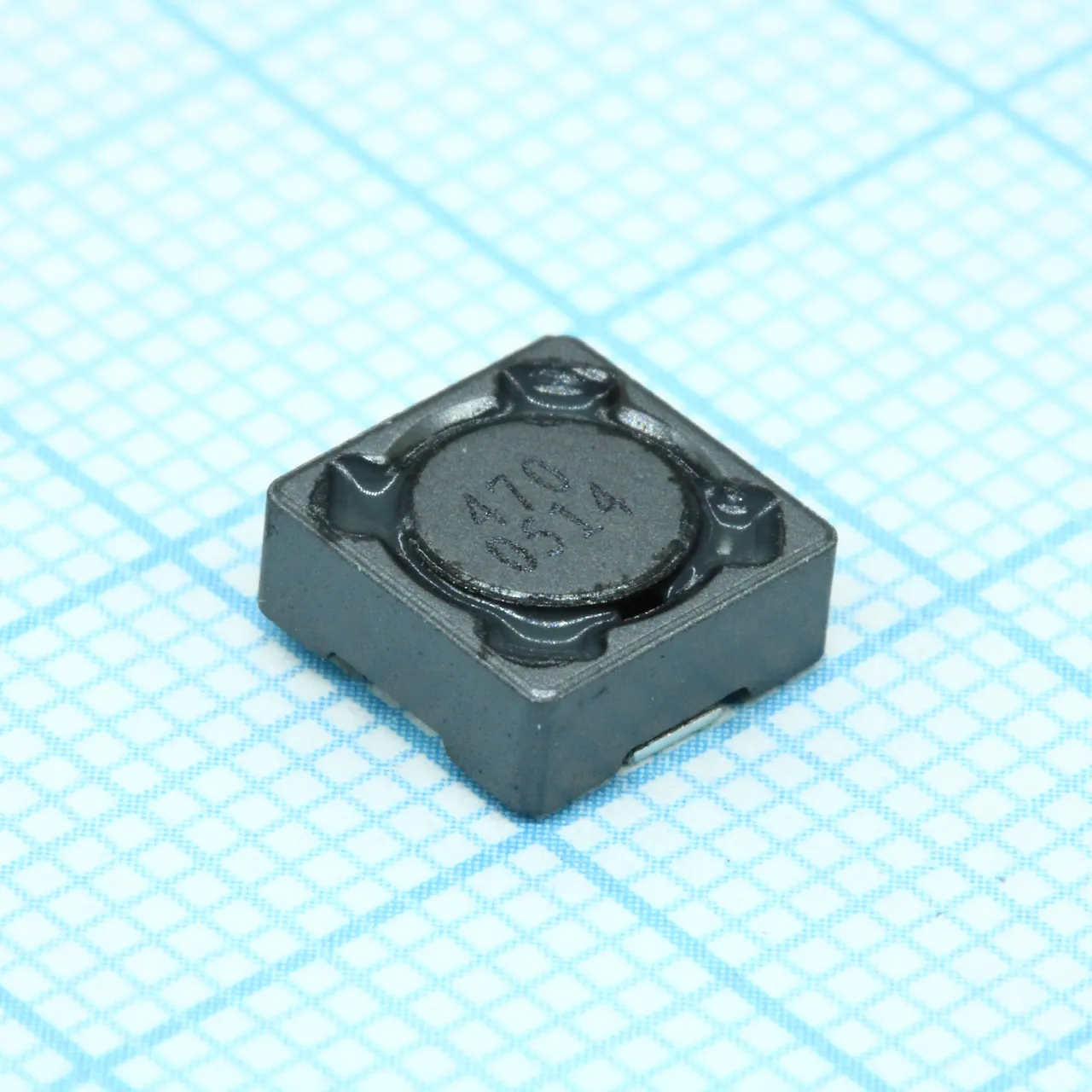 B82472G4473M000