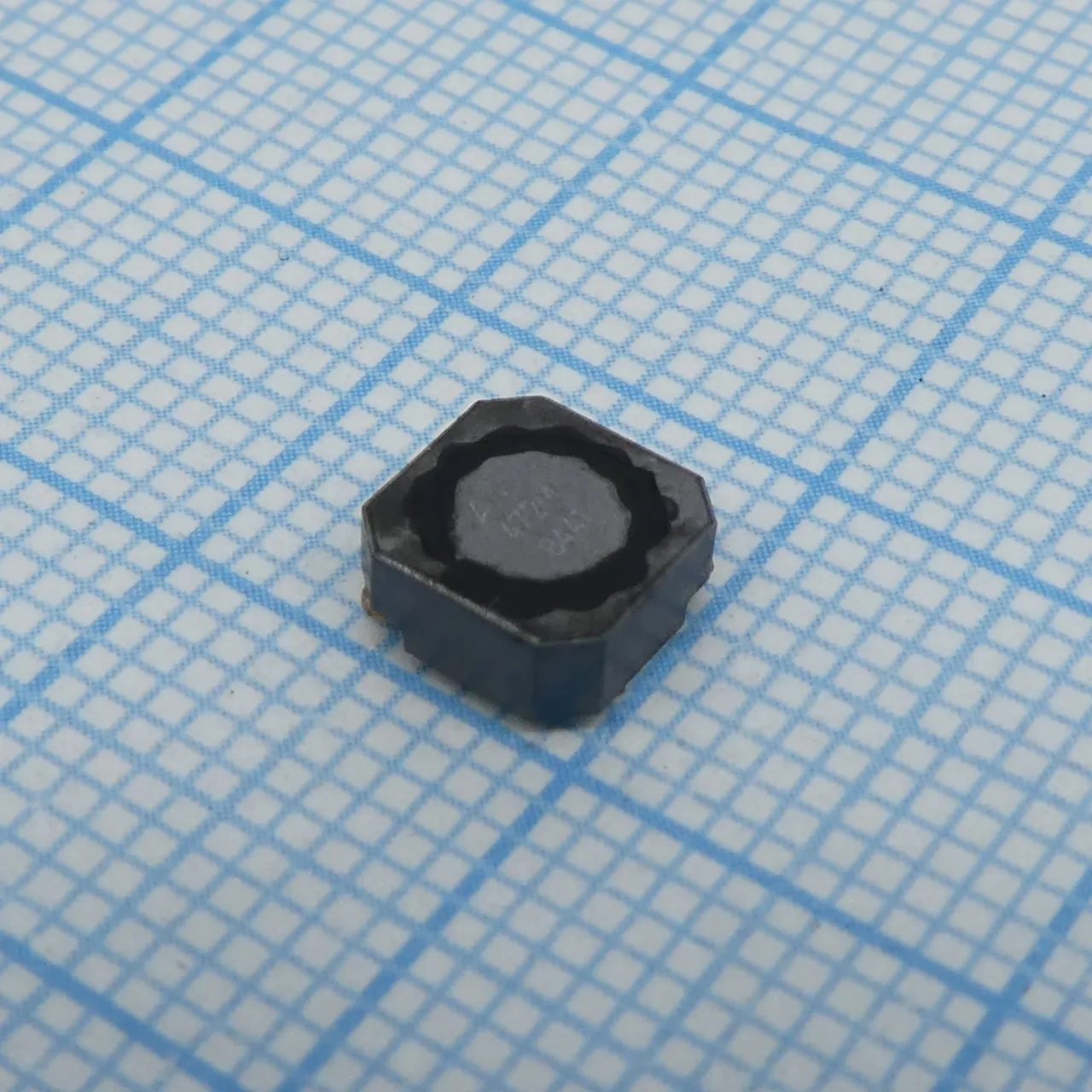 B82462G4472M000