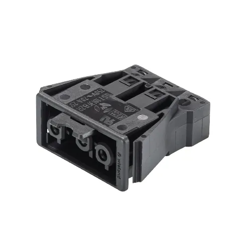 Розеточный разъем в панель GST18i3F B2 R V SW