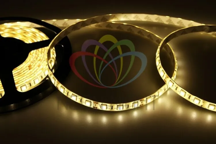 Лента светодиодная 12В, SMD5050, 14,4Вт/м, 60 LED/м, 3000К, 10мм, 5м, IP65 141-496