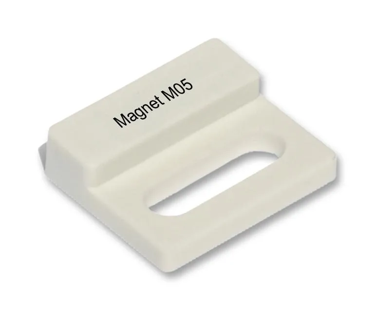M05